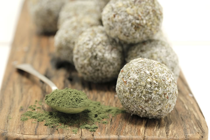 Spirulina-protein-balls-_02481