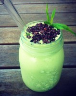 Vegan Sparkles mint choc chip smoothie